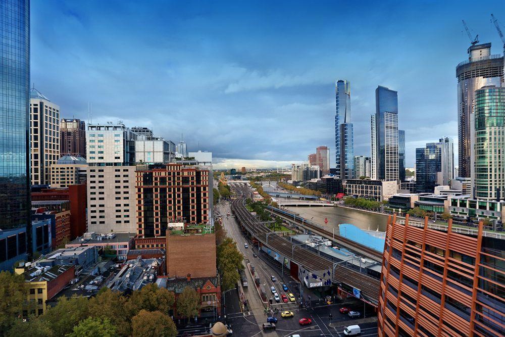 Aura On Flinders Serviced Apartments Melbourne Exterior photo