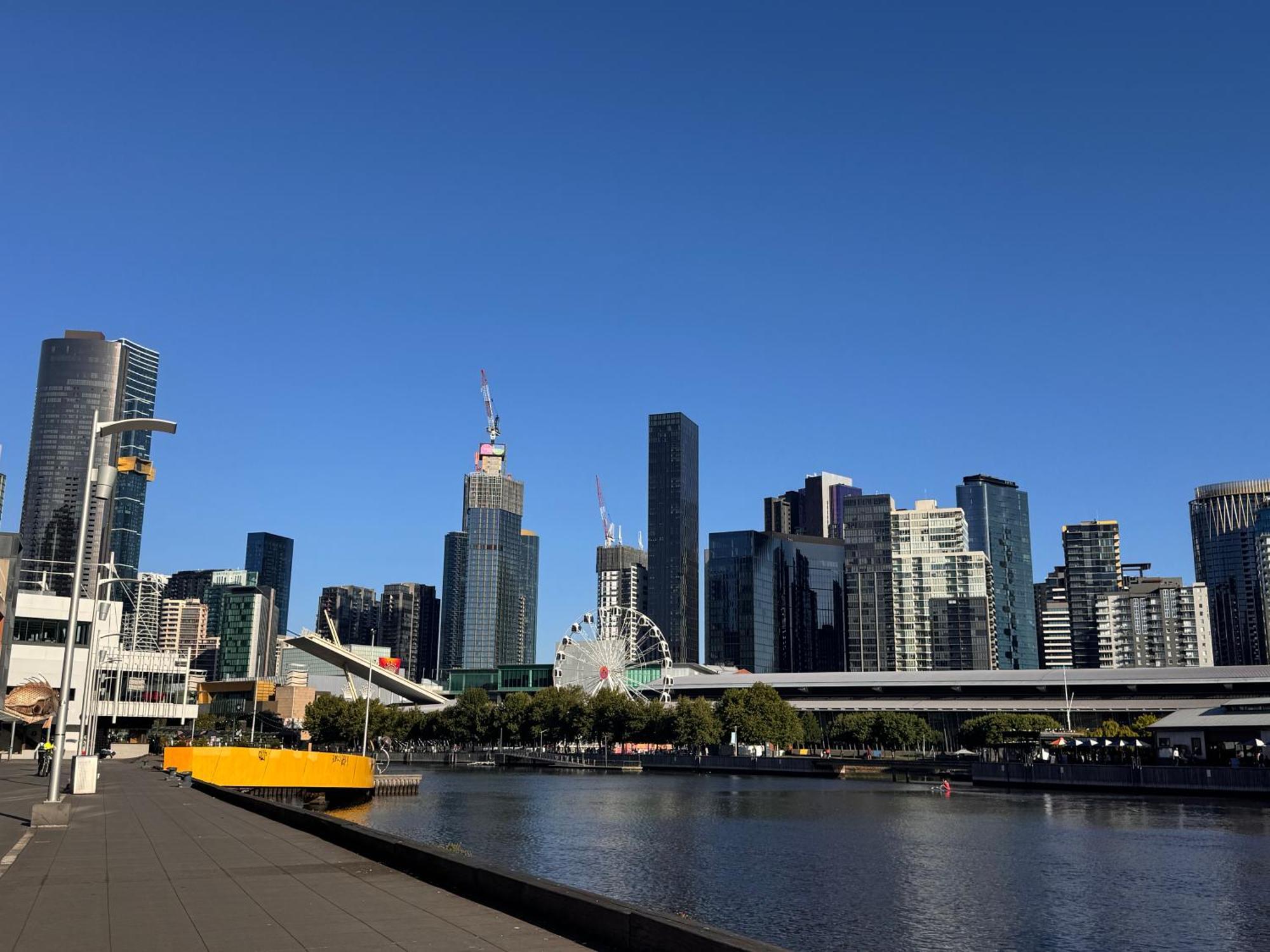 Aura On Flinders Serviced Apartments Melbourne Exterior photo
