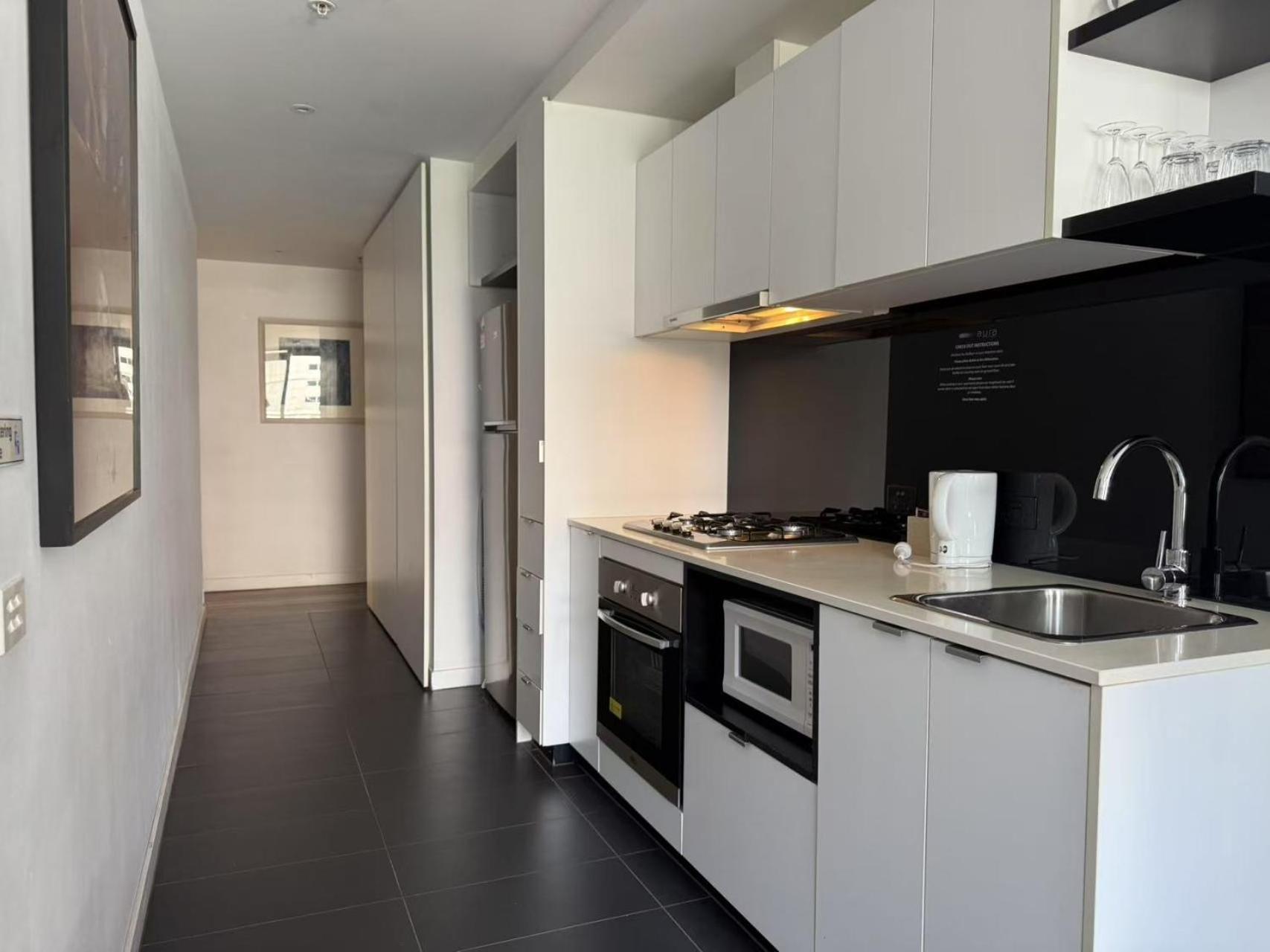 Aura On Flinders Serviced Apartments Melbourne Exterior photo